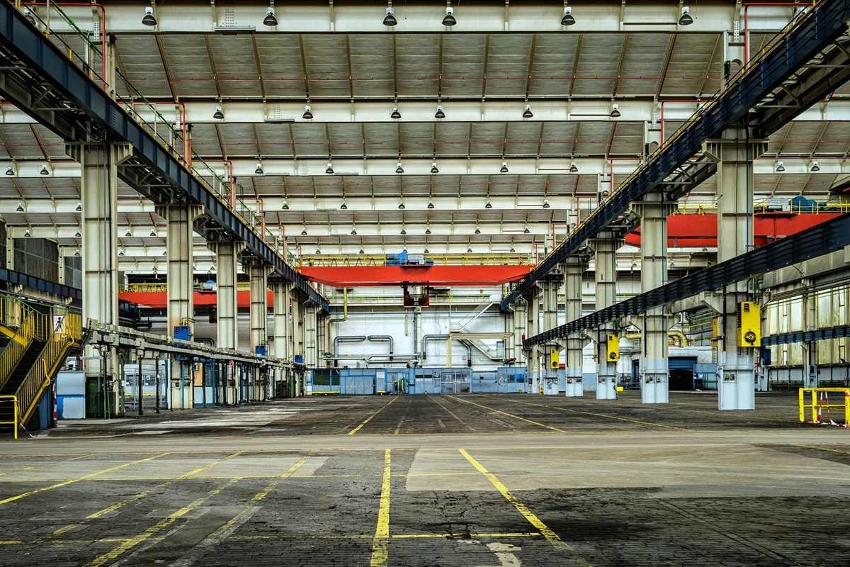 Industrial Transfer: from Equipment to Production Units